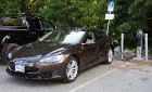 Электрокар Tesla бьет рекорды по продажам в Норвегии